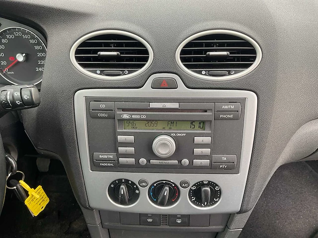 2007 - ford - focus wagon - 1.6-16v futura - personenauto - afbeelding 14 van  15