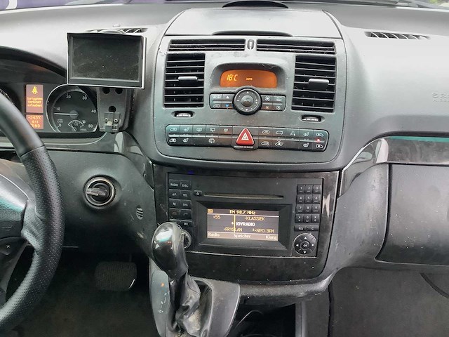 2007 - mercedes-benz - viano - 3.0 cdi dc amb. lang - bedrijfswagen - afbeelding 11 van  25