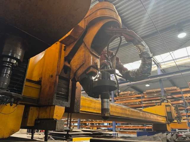 2007 - mg12001.35ggprb - microstep cnc 3d plasma autogeen boor en tap machine - afbeelding 8 van  29