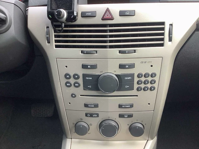 2007 - opel - astra wagon - 1.6 temptation - personenauto - afbeelding 4 van  15