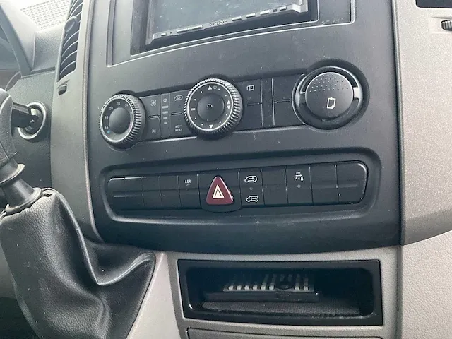 2007 - volkswagen - crafter 2,5 tdi l2 h2 - bedrijfswagen - afbeelding 7 van  18
