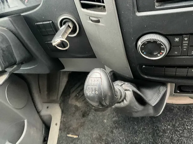2007 - volkswagen - crafter 2,5 tdi l2 h2 - bedrijfswagen - afbeelding 8 van  18