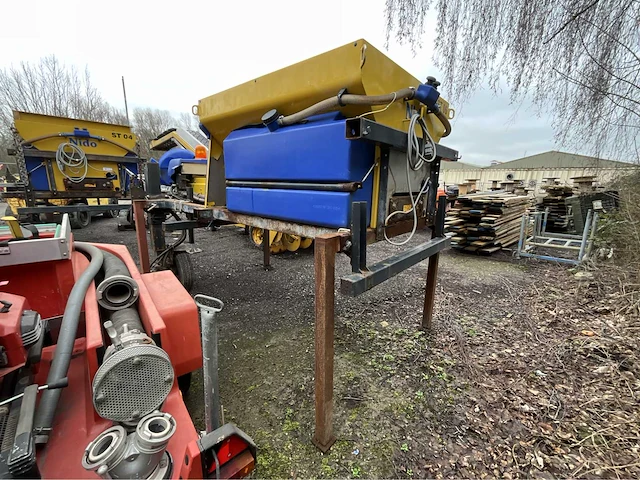 2007 aebi schmidt nido stratos b06l-18 wcln280 opzet pekel / zout strooier - afbeelding 4 van  14