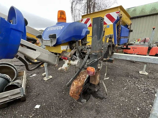 2007 aebi schmidt nido stratos b06l-24 wcln280 opzet pekel / zout strooier - afbeelding 11 van  13