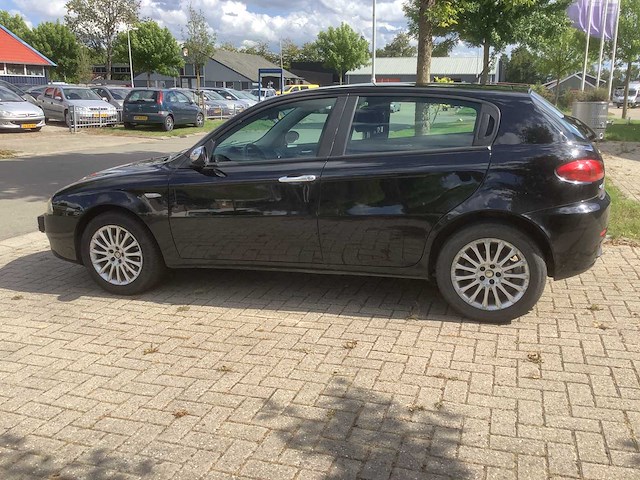 2007 alfa romeo 147 1.6 ts business personenauto - afbeelding 6 van  12