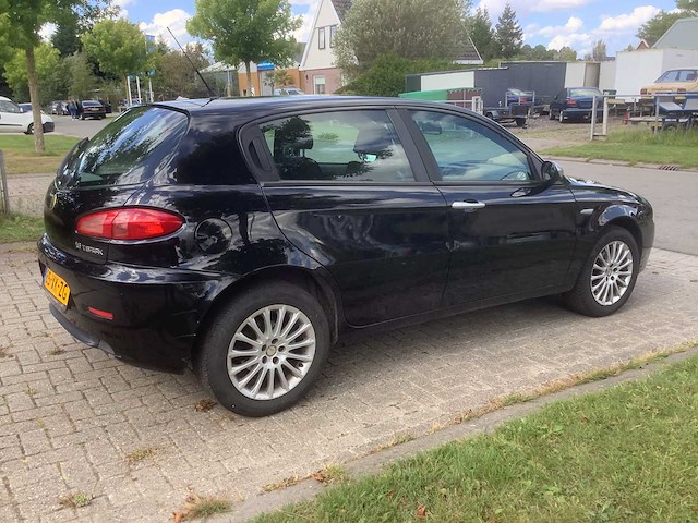 2007 alfa romeo 147 1.6 ts business personenauto - afbeelding 3 van  12