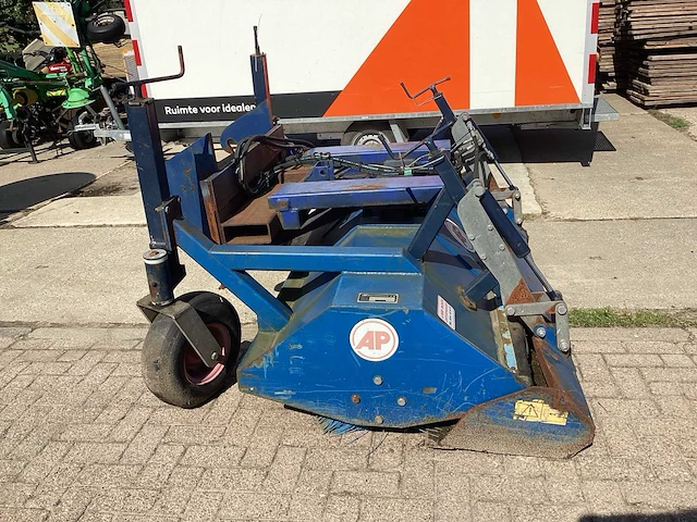 2007 ap vhg 2000ho/hbt/vs1/sl straatveegmachine - afbeelding 5 van  9