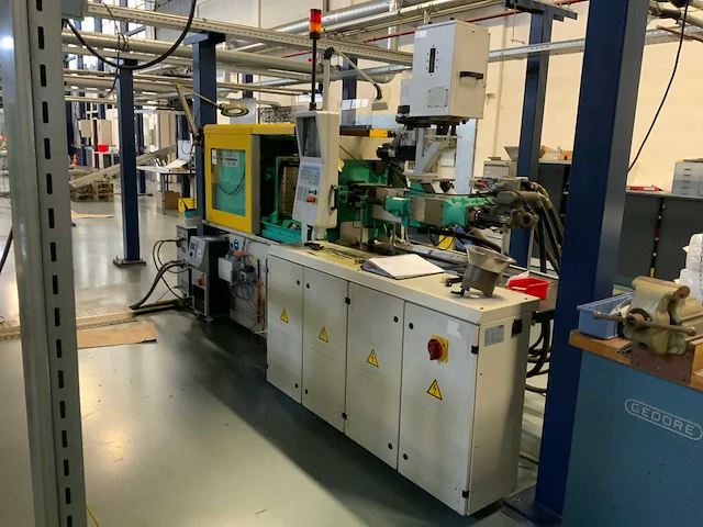 2007 arburg allrounder 320 c 500-100 spuitgietmachine - afbeelding 1 van  9