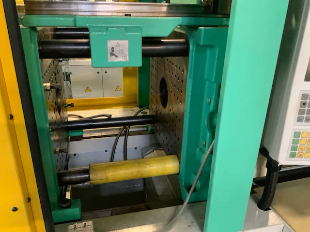2007 arburg allrounder 370 u 700-100 /70 spuitgietmachine - afbeelding 7 van  12