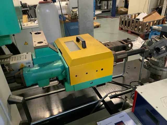 2007 arburg allrounder 370 u 700-100 /70 spuitgietmachine - afbeelding 9 van  12