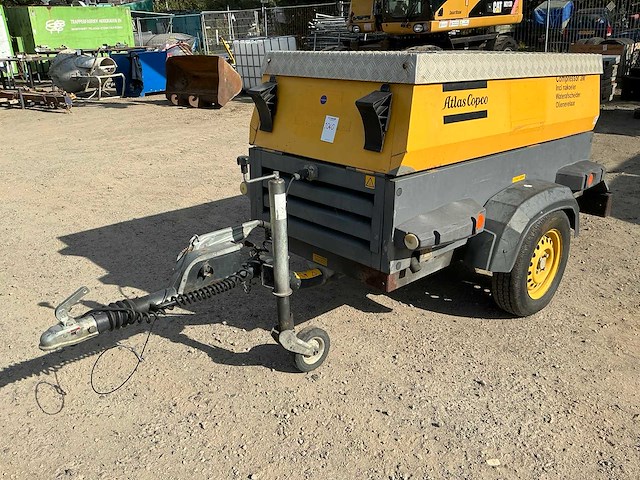 2007 atlas copco xas5700 mobiele compressor - afbeelding 1 van  16