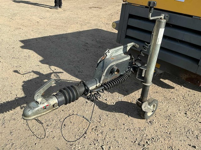 2007 atlas copco xas5700 mobiele compressor - afbeelding 14 van  16