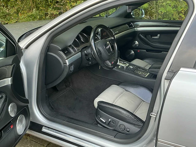 2007 audi s8 v10 personenauto 08-khg-2 - afbeelding 21 van  69