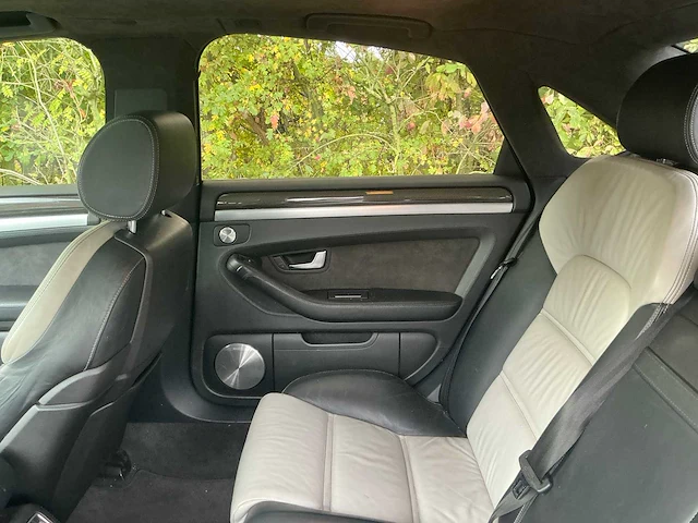 2007 audi s8 v10 personenauto 08-khg-2 - afbeelding 44 van  69