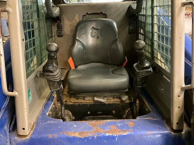 2007 bobcat t300 rups schranklader - afbeelding 11 van  12