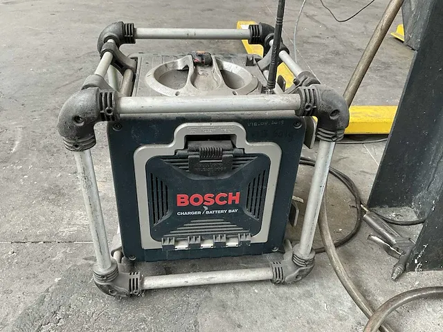 2007 bosch gml 24v-cd bouwradio - afbeelding 5 van  8