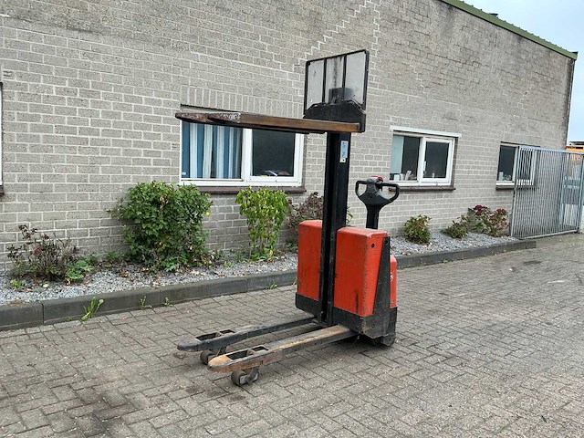 2007 bt swe080l stapelaar - afbeelding 1 van  22