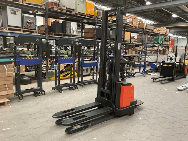 2007 bt swe120l stapelaar - afbeelding 1 van  8