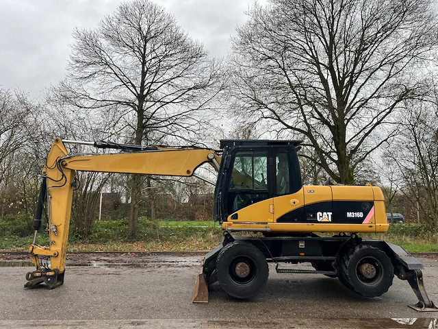 2007 caterpillar m316d banden graafmachine - afbeelding 12 van  21