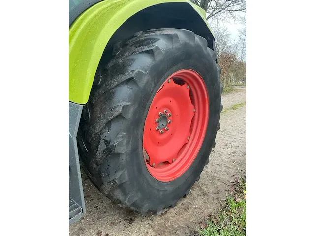 2007 claas ares 557 atz vierwielaangedreven landbouwtractor - afbeelding 13 van  46