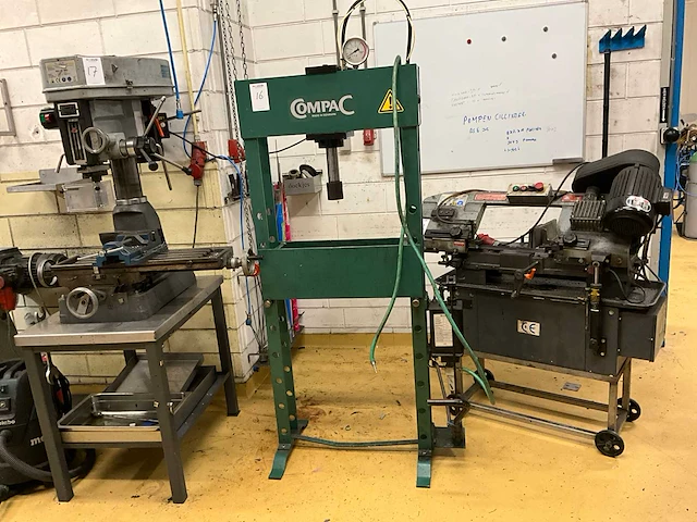 2007 compac fp25 g2 garagepers - afbeelding 1 van  4