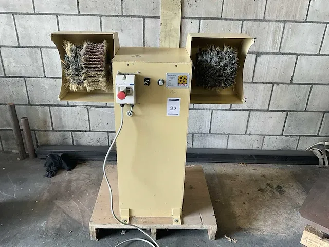 2007 cosma mini-h borstelschuurmachine - afbeelding 1 van  5