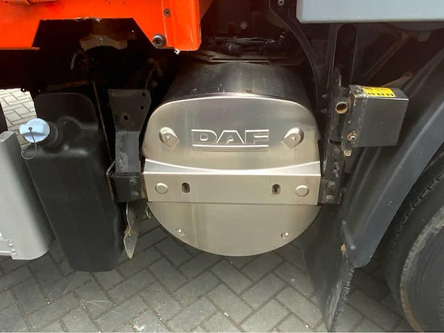 2007 daf 105.460 euro 5 vrachtwagen hiab 166 d2 laadkraan - afbeelding 35 van  56
