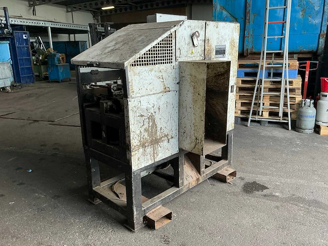 2007 diebels ss 600 kabelstripmachine - afbeelding 10 van  17