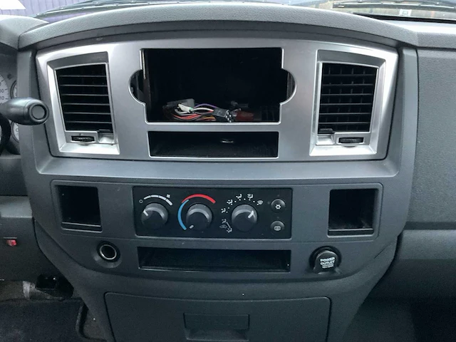 2007 dodge ram 1500 dc bedrijfswagen - afbeelding 5 van  16