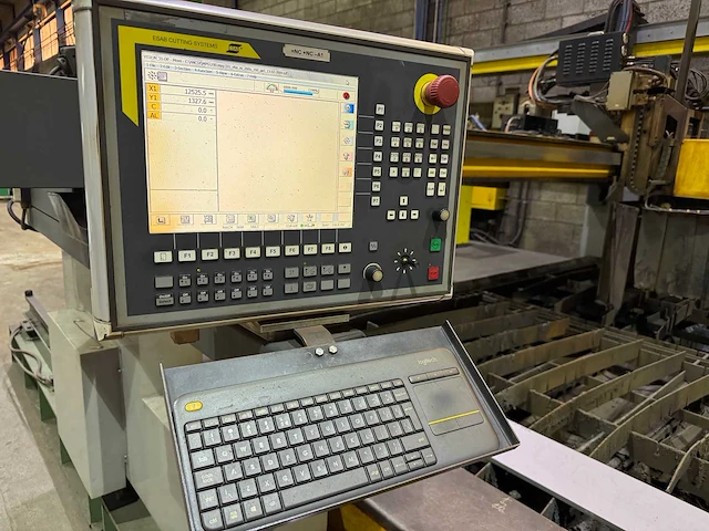 2007 esab sxe-p2-5000 snijtafel autogeen & plasma snijder - afbeelding 9 van  31