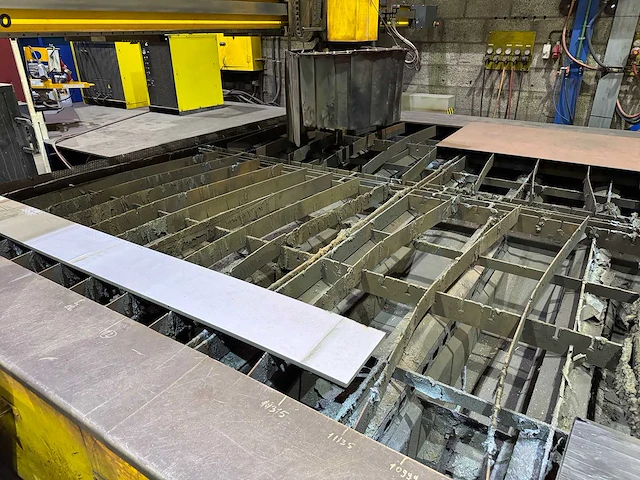 2007 esab sxe-p2-5000 snijtafel autogeen & plasma snijder - afbeelding 11 van  31