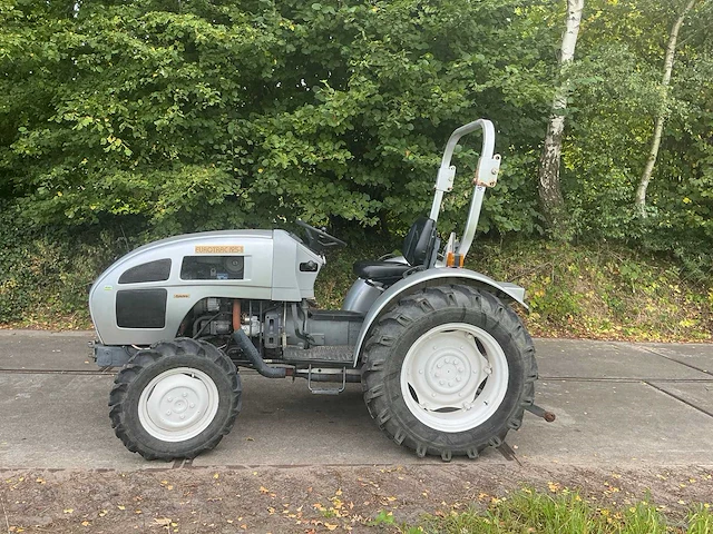 2007 eurotrac f25 minitractor - afbeelding 20 van  25