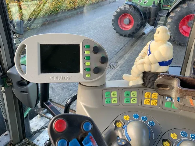2007 fendt 718 vario tms vierwielaangedreven landbouwtractor - afbeelding 19 van  32