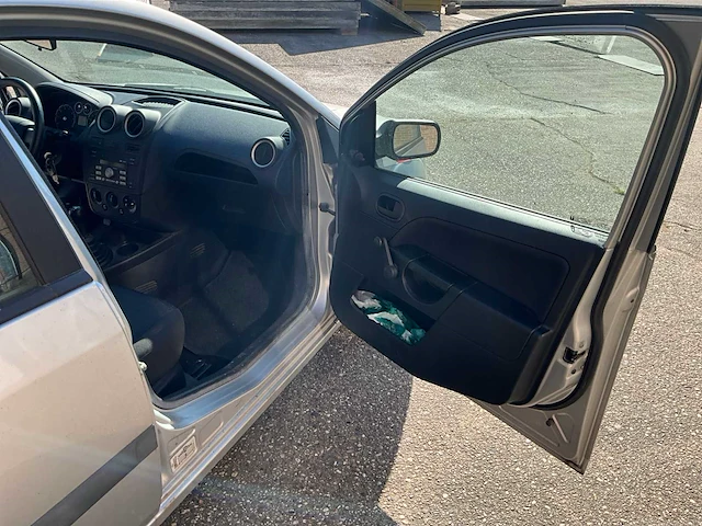 2007 ford fiesta personenauto - afbeelding 13 van  27