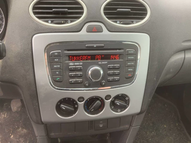2007 ford focus 1.6-16v trend personenauto - afbeelding 2 van  13