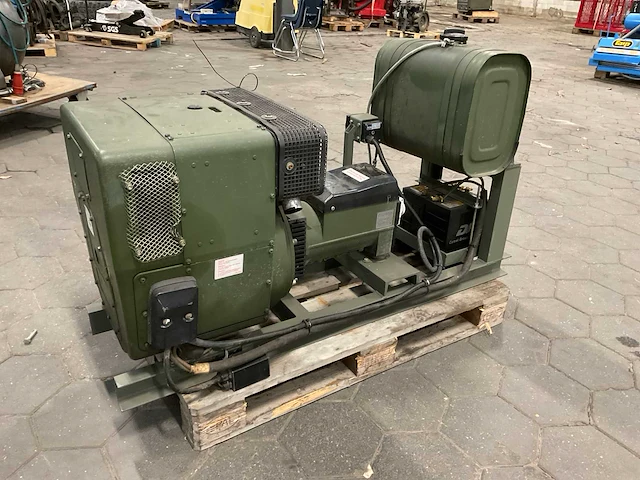 2007 hatz 1d81c stroomgenerator - afbeelding 1 van  7