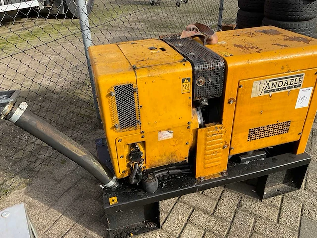 2007 himoinsa hza3-8c m5 noodstroomaggregaat - afbeelding 4 van  9