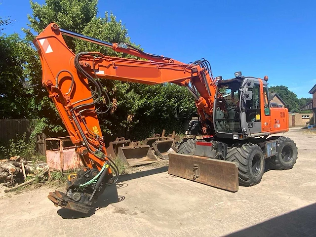 2007 hitachi zx 160w banden graafmachine met abl s60 draaikantelstuk en gripcassette - afbeelding 1 van  56