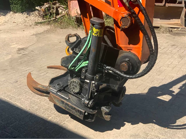 2007 hitachi zx 160w banden graafmachine met abl s60 draaikantelstuk en gripcassette - afbeelding 42 van  56
