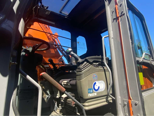 2007 hitachi zx 160w banden graafmachine met abl s60 draaikantelstuk en gripcassette - afbeelding 54 van  56