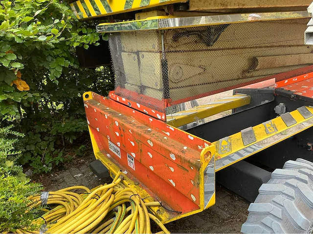 2007 holland lift q135el24 hoogwerker - afbeelding 22 van  27