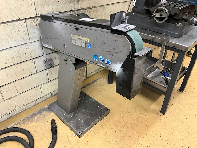 2007 huvema hu75s backstand schuurmachine - afbeelding 1 van  4