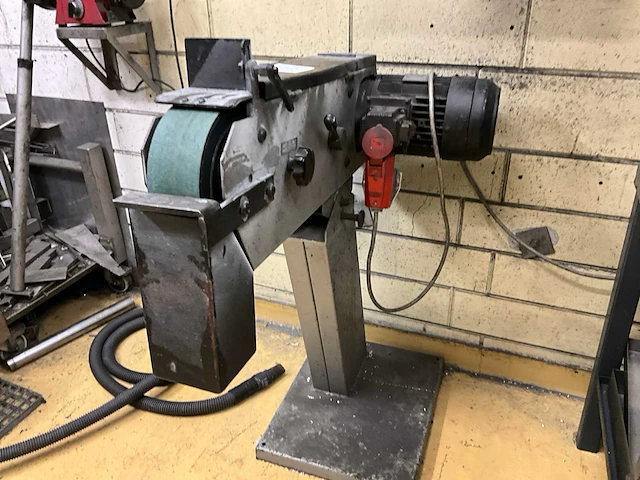 2007 huvema hu75s backstand schuurmachine - afbeelding 3 van  4