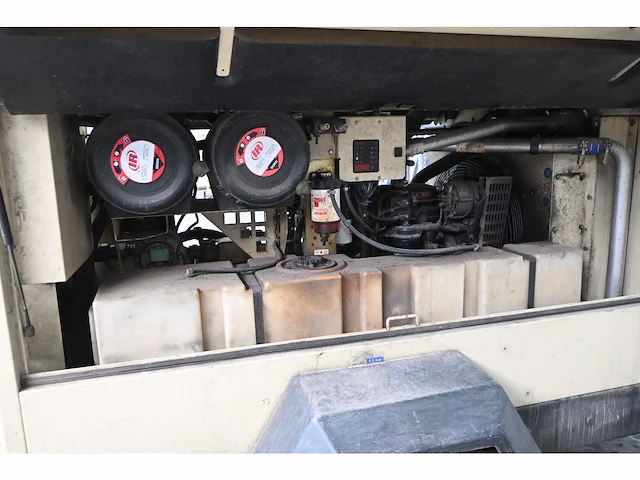 2007 ingersoll-rand inra 2003 a mobiele luchtcompressor - afbeelding 9 van  11