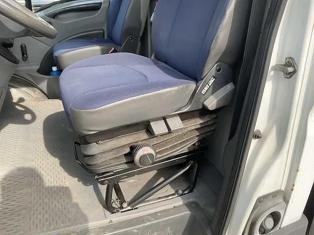 2007 iveco custers t200-10 hoogwerker - afbeelding 11 van  34