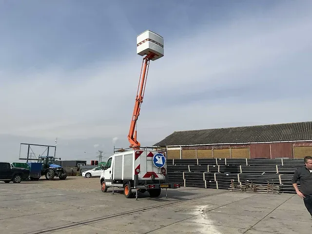 2007 iveco custers t200-10 hoogwerker - afbeelding 1 van  34