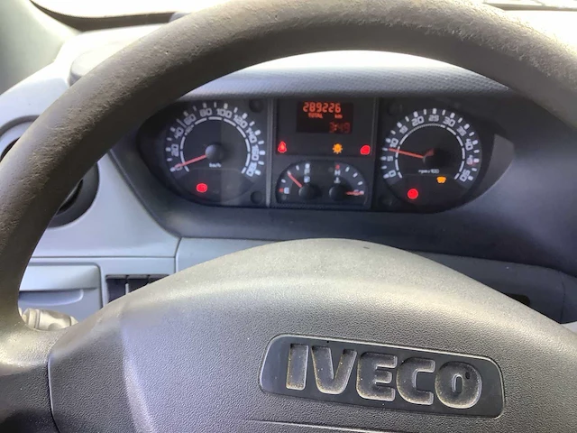 2007 iveco daily 29 l 10v 300 h2 l bedrijfswagen - afbeelding 2 van  16