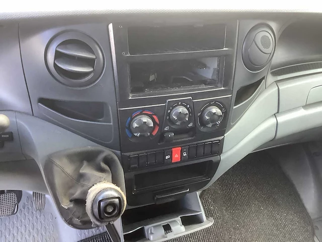 2007 iveco daily 29 l 10v 300 h2 l bedrijfswagen - afbeelding 3 van  16