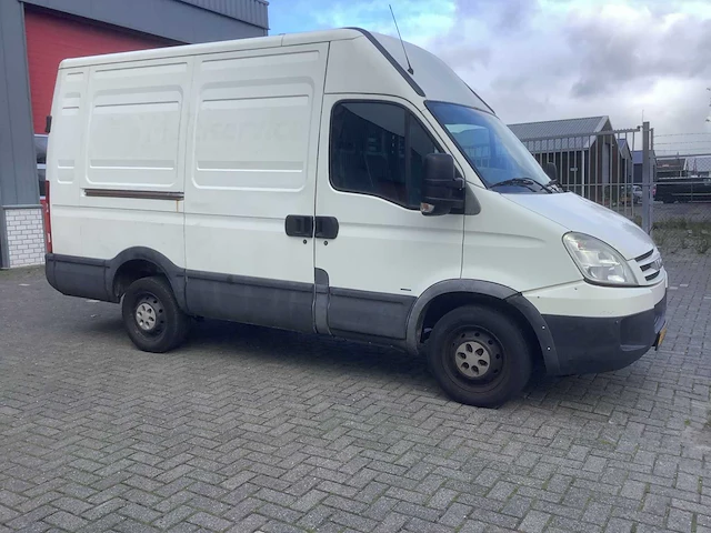2007 iveco daily 29 l 10v 300 h2 l bedrijfswagen - afbeelding 9 van  16