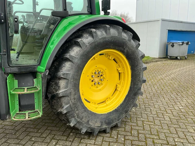 2007 john deere 6230 vierwielaangedreven landbouwtractor - afbeelding 8 van  37